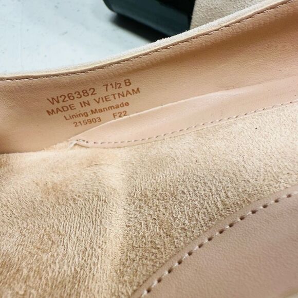 Cole Haan Block Heel Pump Suede Upper Heels size 7,5 B - Picture 8 of 8
